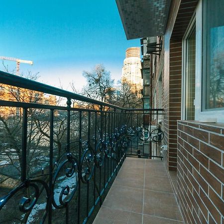 Апартаменты На Кловском Спуске В Центре Kiev Extérieur photo